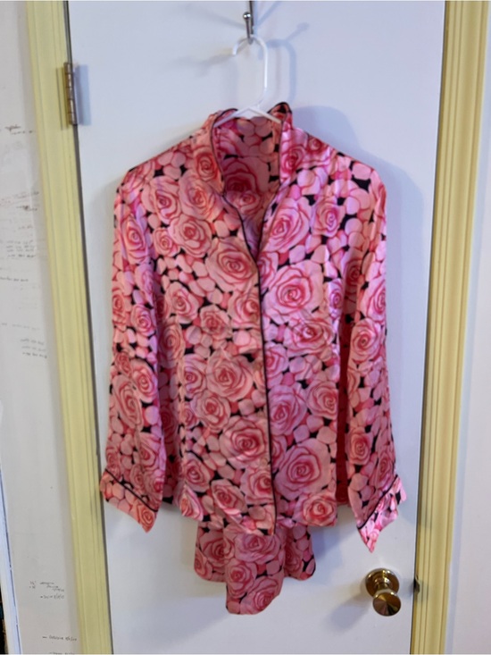 Nick & Nora Other - Nick & Nora Pink Rose Print Satin Pajama Set